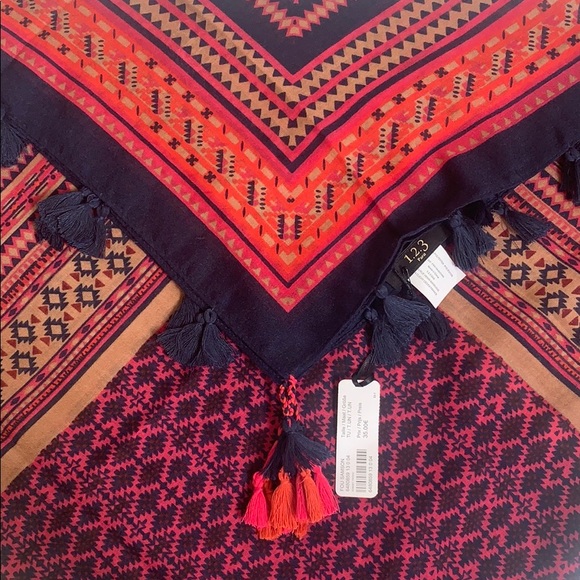 Scraf - Picture 6 of 8